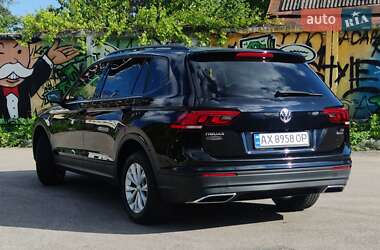 Позашляховик / Кросовер Volkswagen Tiguan 2017 в 