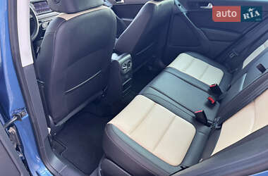 Внедорожник / Кроссовер Volkswagen Tiguan 2016 в 