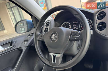 Внедорожник / Кроссовер Volkswagen Tiguan 2016 в 