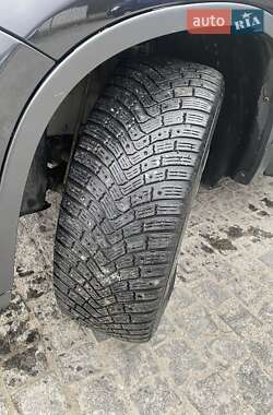 Внедорожник / Кроссовер Volkswagen Tiguan 2009 в 