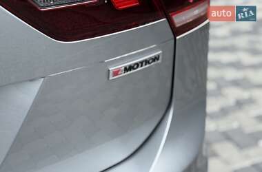 Внедорожник / Кроссовер Volkswagen Tiguan 2020 в 