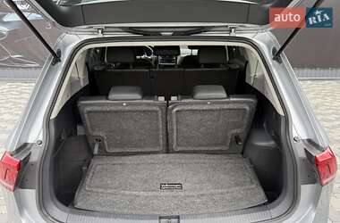 Внедорожник / Кроссовер Volkswagen Tiguan 2020 в 