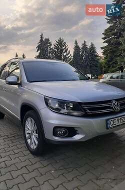 Внедорожник / Кроссовер Volkswagen Tiguan 2014 в 