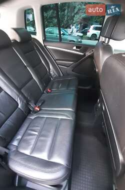 Внедорожник / Кроссовер Volkswagen Tiguan 2014 в 