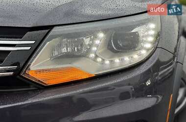 Внедорожник / Кроссовер Volkswagen Tiguan 2016 в 