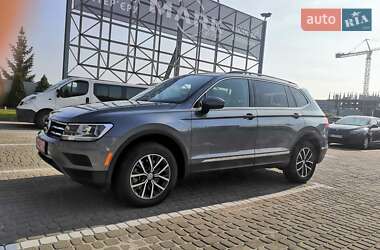 Внедорожник / Кроссовер Volkswagen Tiguan 2020 в 
