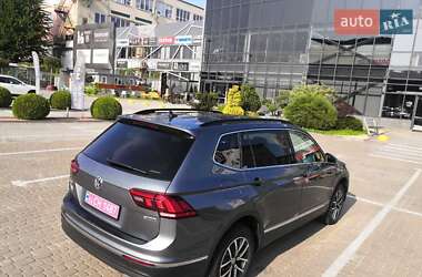 Внедорожник / Кроссовер Volkswagen Tiguan 2020 в 