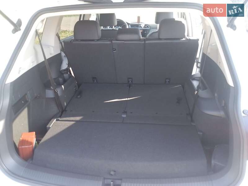 Внедорожник / Кроссовер Volkswagen Tiguan 2020 в Черноморске фото 6 Внедорожник / Кроссовер Volkswagen Tiguan 2020 в Черноморске