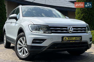 Внедорожник / Кроссовер Volkswagen Tiguan 2017 в Львове