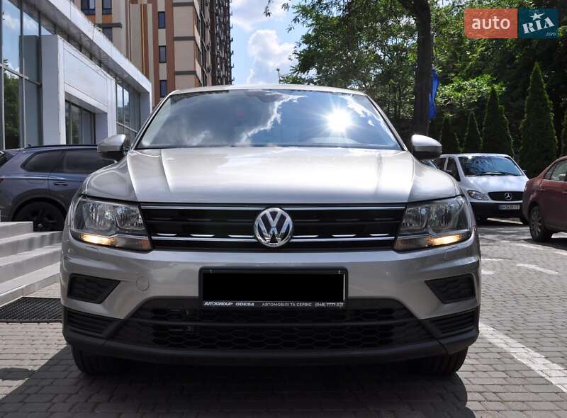 Внедорожник / Кроссовер Volkswagen Tiguan 2016 в Одессе