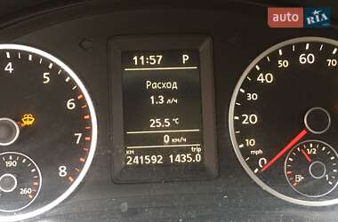 Внедорожник / Кроссовер Volkswagen Tiguan 2011 в 