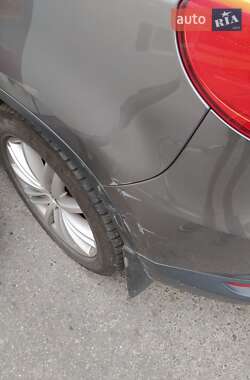 Внедорожник / Кроссовер Volkswagen Tiguan 2011 в 