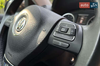 Внедорожник / Кроссовер Volkswagen Tiguan 2012 в 