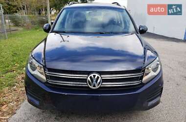 Внедорожник / Кроссовер Volkswagen Tiguan 2015 в 