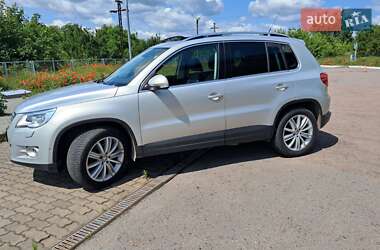 Позашляховик / Кросовер Volkswagen Tiguan 2009 в Нововолинську