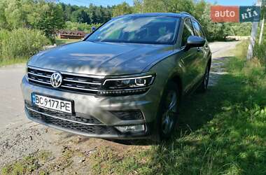 Позашляховик / Кросовер Volkswagen Tiguan 2017 в Львові