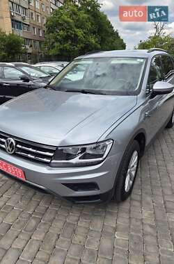 Внедорожник / Кроссовер Volkswagen Tiguan 2019 в Кривом Роге