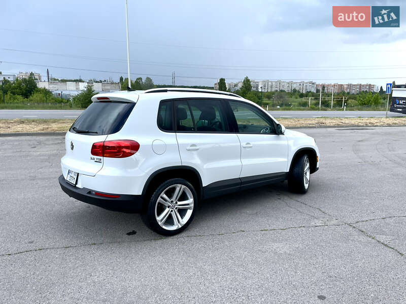 Позашляховик / Кросовер Volkswagen Tiguan 2014 в Харкові