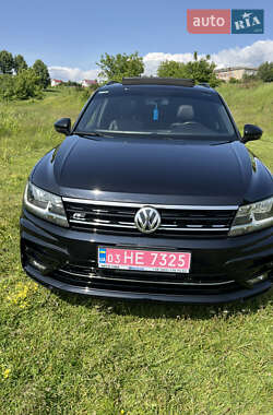 Внедорожник / Кроссовер Volkswagen Tiguan 2020 в 