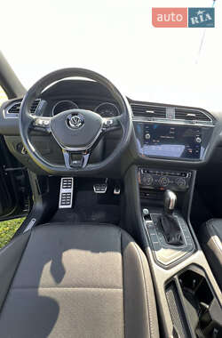 Внедорожник / Кроссовер Volkswagen Tiguan 2020 в 