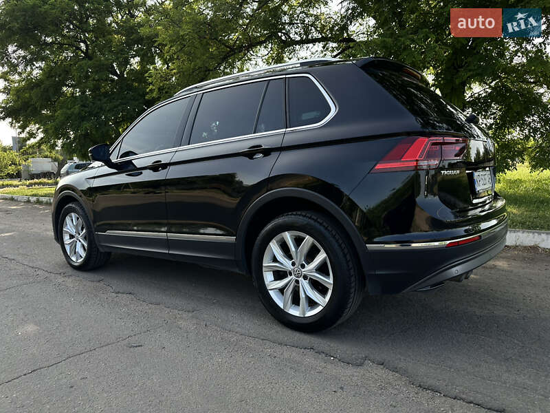Внедорожник / Кроссовер Volkswagen Tiguan 2017 в Бородянке