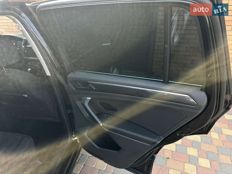 Внедорожник / Кроссовер Volkswagen Tiguan 2017 в Бородянке