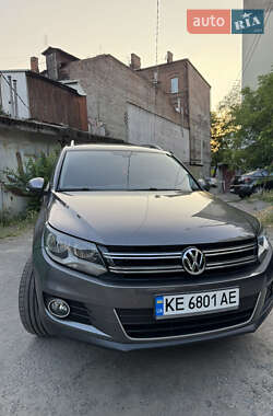 Позашляховик / Кросовер Volkswagen Tiguan 2012 в Дніпрі