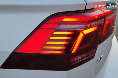 Позашляховик / Кросовер Volkswagen Tiguan 2022 в 