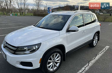 Внедорожник / Кроссовер Volkswagen Tiguan 2016 в 