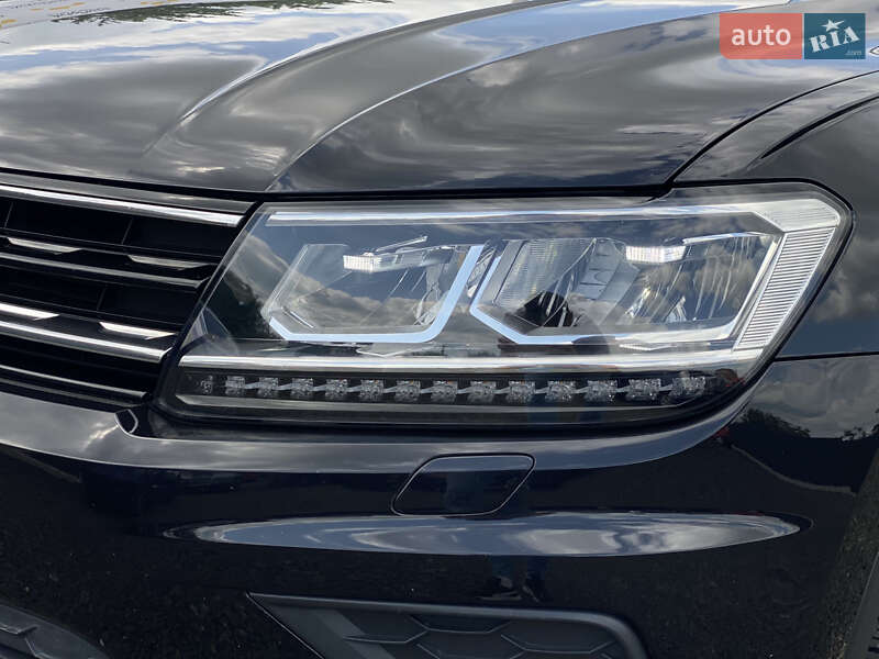 Внедорожник / Кроссовер Volkswagen Tiguan 2016 в Луцке