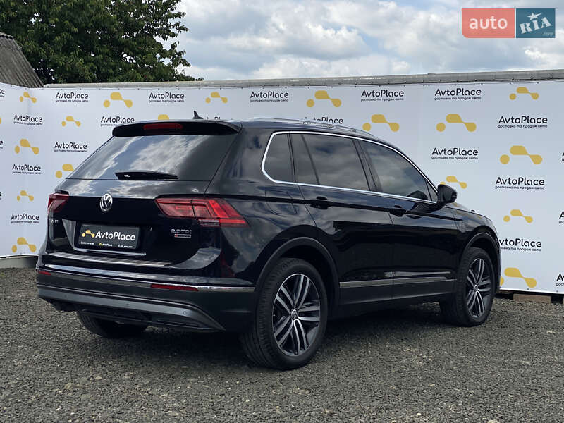 Внедорожник / Кроссовер Volkswagen Tiguan 2016 в Луцке
