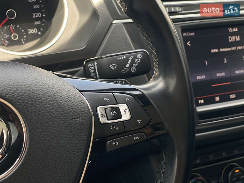 Внедорожник / Кроссовер Volkswagen Tiguan 2016 в Луцке