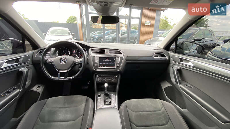 Внедорожник / Кроссовер Volkswagen Tiguan 2016 в Луцке