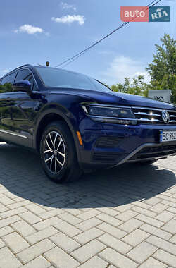 Позашляховик / Кросовер Volkswagen Tiguan 2020 в Львові