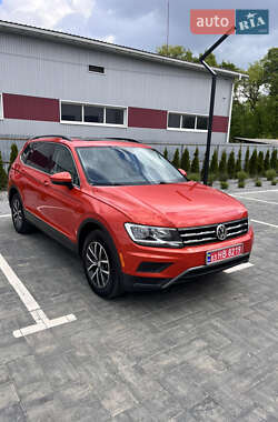 Внедорожник / Кроссовер Volkswagen Tiguan 2019 в Луцке