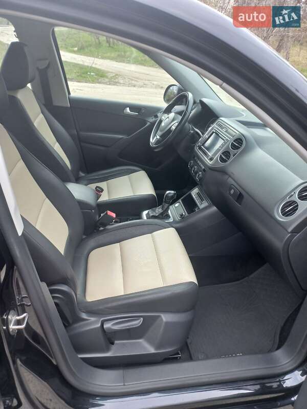 Внедорожник / Кроссовер Volkswagen Tiguan 2016 в Киеве фото 13 Внедорожник / Кроссовер Volkswagen Tiguan 2016 в Киеве