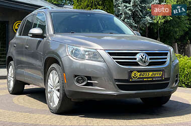 Внедорожник / Кроссовер Volkswagen Tiguan 2010 в Львове