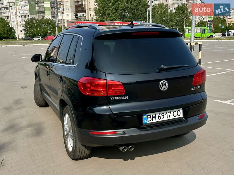 Позашляховик / Кросовер Volkswagen Tiguan 2015 в Сумах