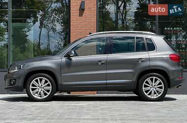Внедорожник / Кроссовер Volkswagen Tiguan 2013 в 