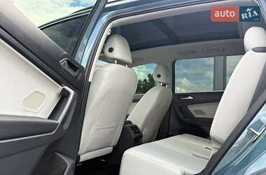 Внедорожник / Кроссовер Volkswagen Tiguan 2021 в 