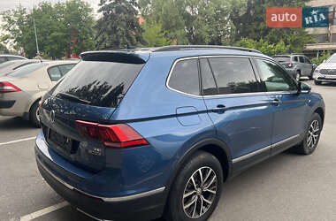 Внедорожник / Кроссовер Volkswagen Tiguan 2020 в 