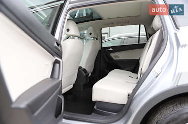 Позашляховик / Кросовер Volkswagen Tiguan 2019 в 