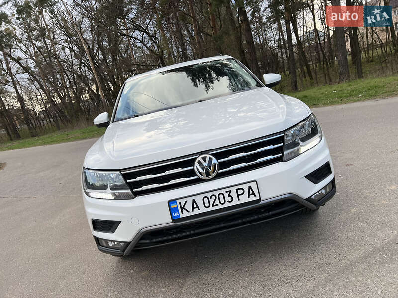Внедорожник / Кроссовер Volkswagen Tiguan 2019 в Киеве