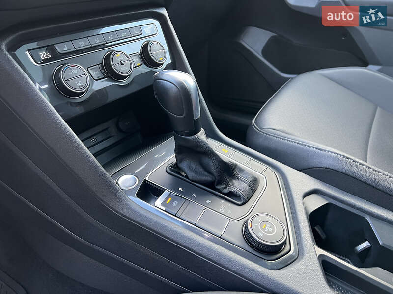 Внедорожник / Кроссовер Volkswagen Tiguan 2019 в Киеве