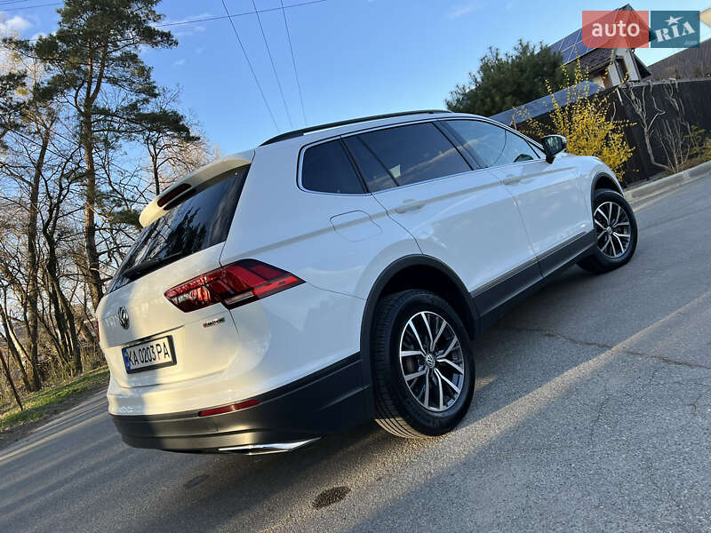 Внедорожник / Кроссовер Volkswagen Tiguan 2019 в Киеве