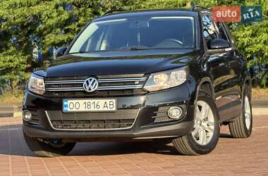 Внедорожник / Кроссовер Volkswagen Tiguan 2014 в 
