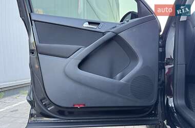 Внедорожник / Кроссовер Volkswagen Tiguan 2014 в 