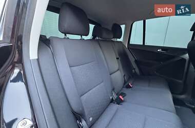 Внедорожник / Кроссовер Volkswagen Tiguan 2014 в 