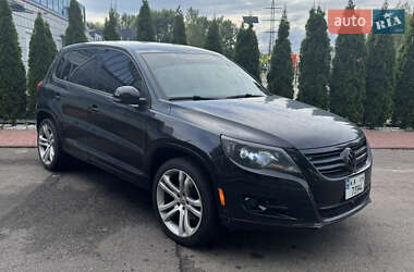 Внедорожник / Кроссовер Volkswagen Tiguan 2010 в Киеве