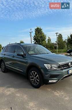 Внедорожник / Кроссовер Volkswagen Tiguan 2020 в Буче